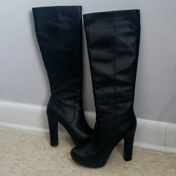 Boots - Picture 1 of 7
